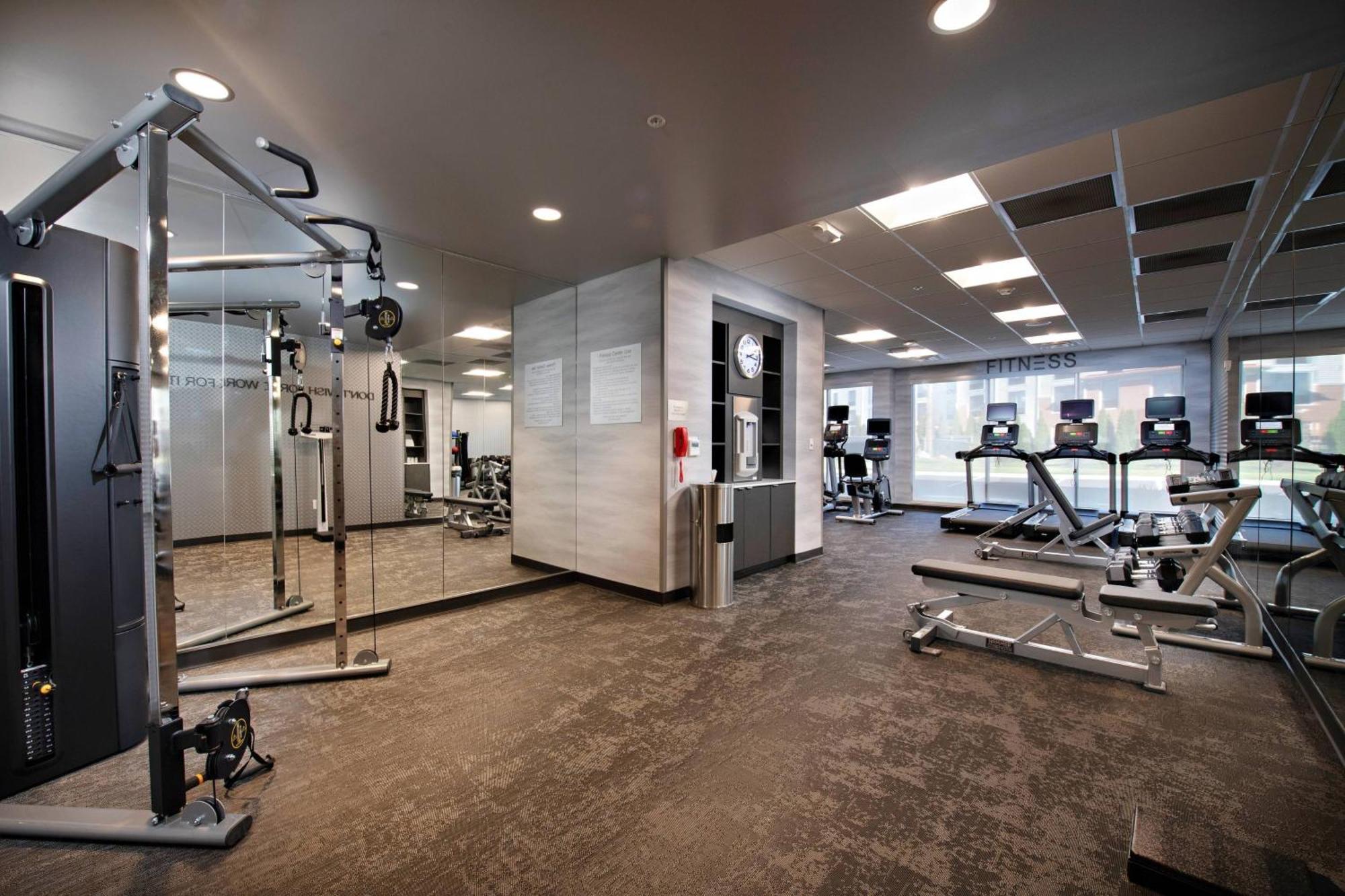 Fairfield Inn & Suites By Marriott Dayton North Murlin Heights Екстериор снимка
