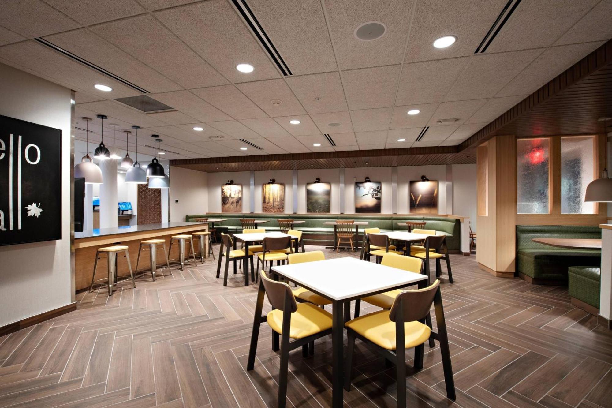 Fairfield Inn & Suites By Marriott Dayton North Murlin Heights Екстериор снимка