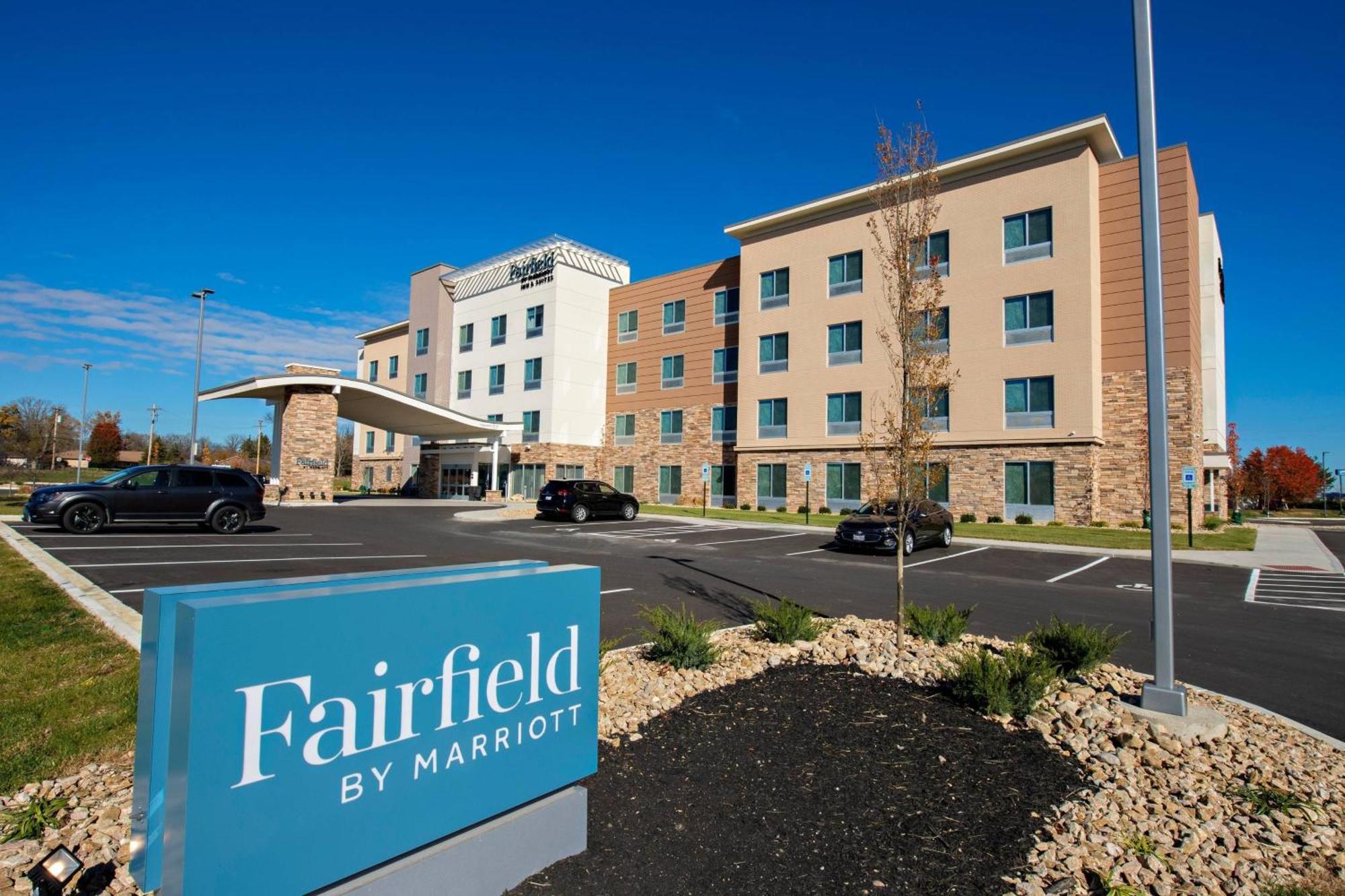 Fairfield Inn & Suites By Marriott Dayton North Murlin Heights Екстериор снимка